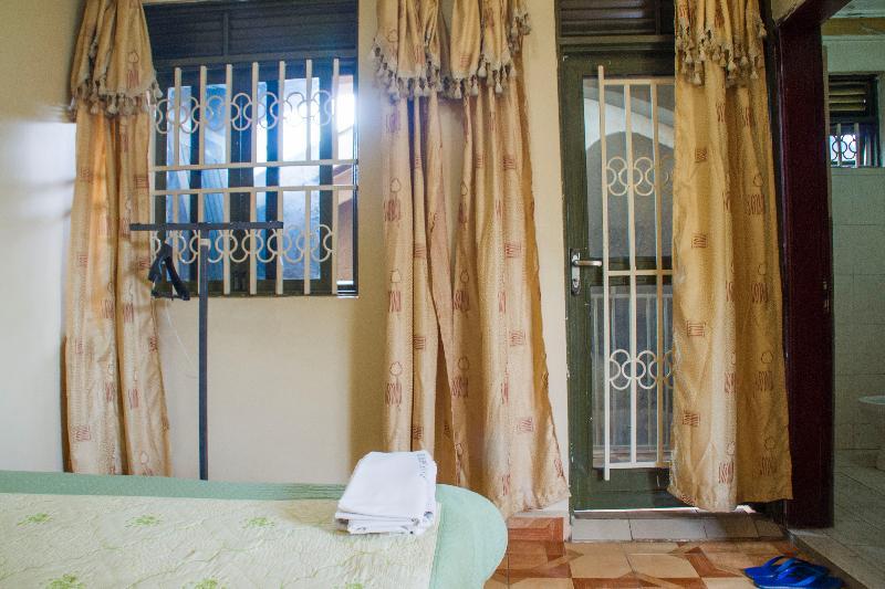 Rays Hotel Mbarara Exterior photo