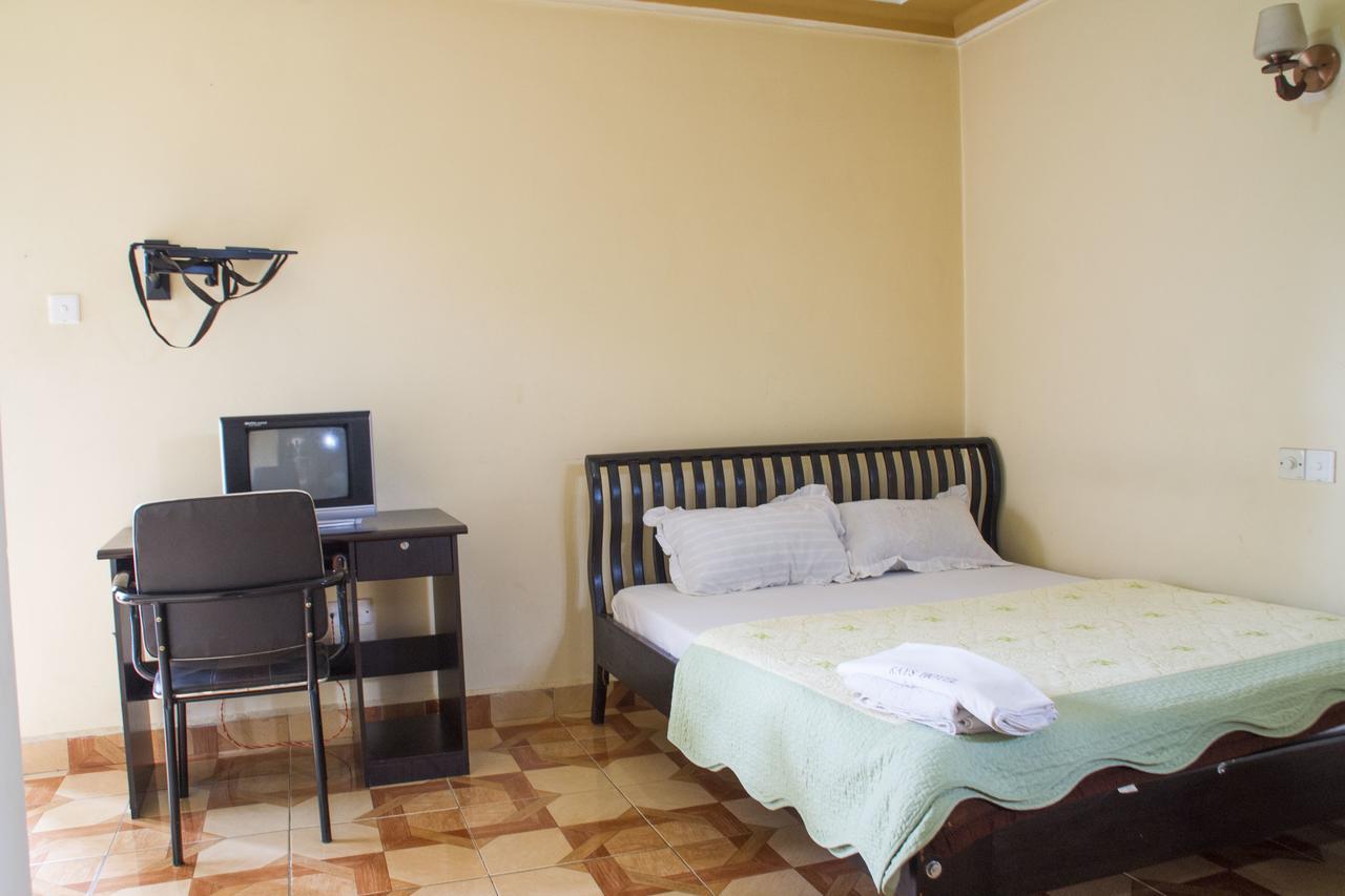 Rays Hotel Mbarara Exterior photo